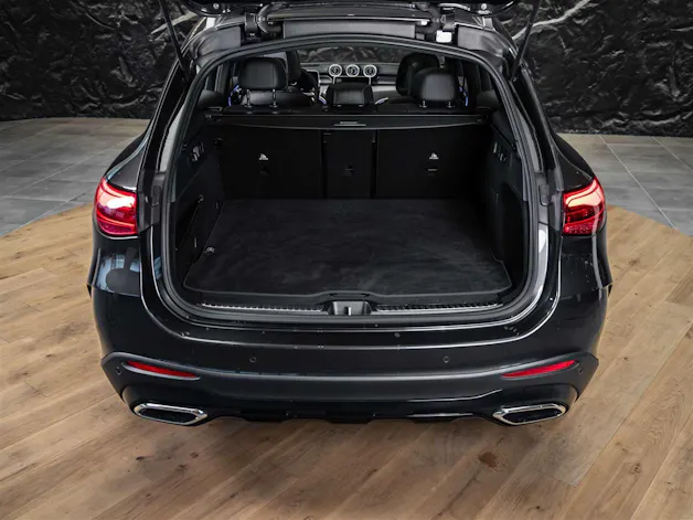 MERCEDES-BENZ GLC 300 4Matic AMG Line 9G-Tronic *Facelift*Werksgarantie*Panorama*Digital Light*