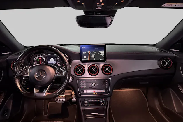 MERCEDES-BENZ CLA Shooting Brake 250 Sport 7G-DCT 4Matic