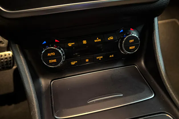 MERCEDES-BENZ CLA Shooting Brake 250 Sport 7G-DCT 4Matic