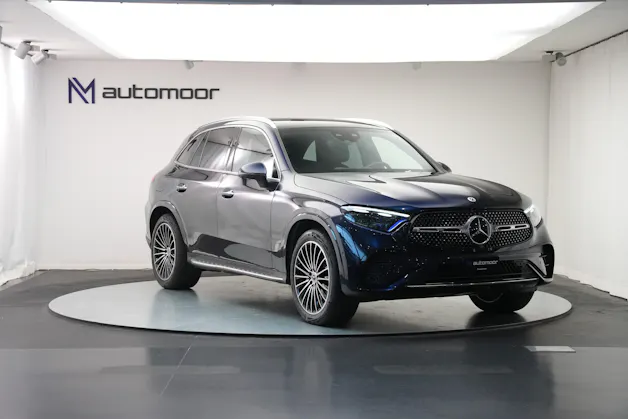 MERCEDES-BENZ GLC 300 4Matic AMG Line 9G-Tronic *AHK * Massagesitze* * Burmester*