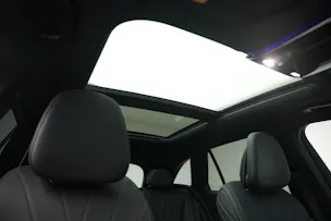 MERCEDES-BENZ GLC 300 4Matic AMG Line 9G-Tronic *AHK * Massagesitze* * Burmester*