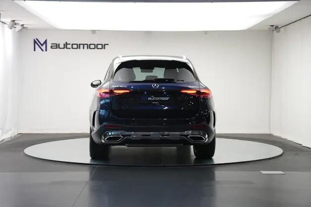 MERCEDES-BENZ GLC 300 4Matic AMG Line 9G-Tronic *AHK * Massagesitze* * Burmester*