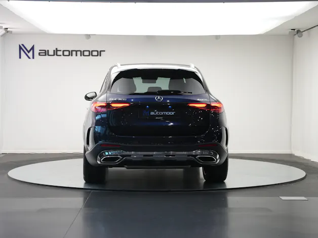 MERCEDES-BENZ GLC 300 4Matic AMG Line 9G-Tronic *AHK * Massagesitze* * Burmester*