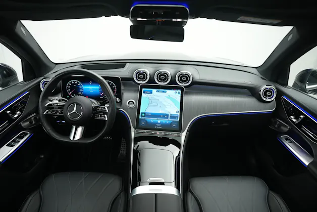 MERCEDES-BENZ GLC 300 4Matic AMG Line 9G-Tronic *AHK * Massagesitze* * Burmester*