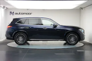 MERCEDES-BENZ GLC 300 4Matic AMG Line 9G-Tronic *AHK * Massagesitze* * Burmester*