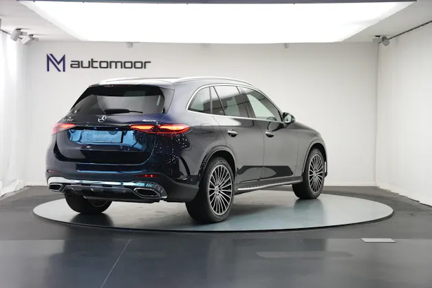 MERCEDES-BENZ GLC 300 4Matic AMG Line 9G-Tronic *AHK * Massagesitze* * Burmester*