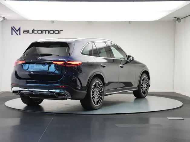 MERCEDES-BENZ GLC 300 4Matic AMG Line 9G-Tronic *AHK * Massagesitze* * Burmester*