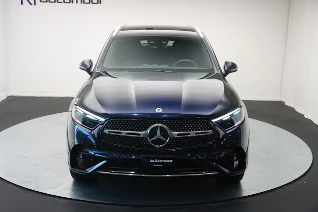 MERCEDES-BENZ GLC 300 4Matic AMG Line 9G-Tronic *AHK * Massagesitze* * Burmester*