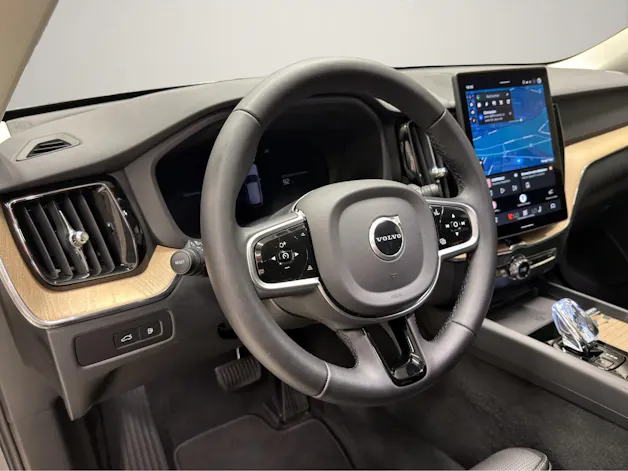 VOLVO XC60 2.0 T8 TE Plus Dark eAWD