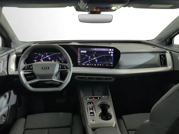 AUDI Q4 e-tron SUV performance Attraction