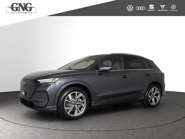 AUDI Q4 e-tron SUV performance Attraction