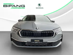 SKODA Octavia Combi 1.5 TSI mHEV DSG Selection