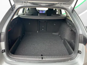 SKODA Octavia Combi 1.5 TSI mHEV DSG Selection