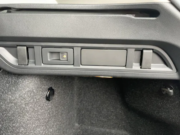SKODA Octavia Combi 1.5 TSI mHEV DSG Selection