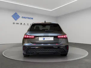 AUDI A3 Sportback TFSI 110 kW S line Attraction S tronic
