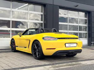PORSCHE 718 Boxster S