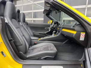 PORSCHE 718 Boxster S