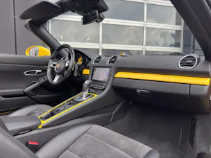 PORSCHE 718 Boxster S
