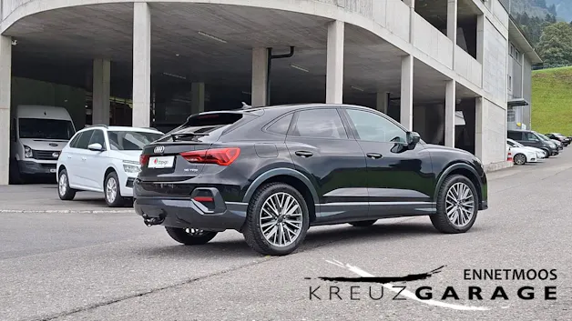 AUDI Q3 Sportback 35 TFSI Attraction S-tronic *Anhängerkupplung+8-fach bereift*