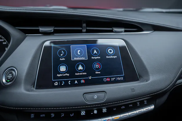 CADILLAC XT4 2.0 T Luxury AWD / Rückfahrkamera / Tempomat / el.Heckklappe