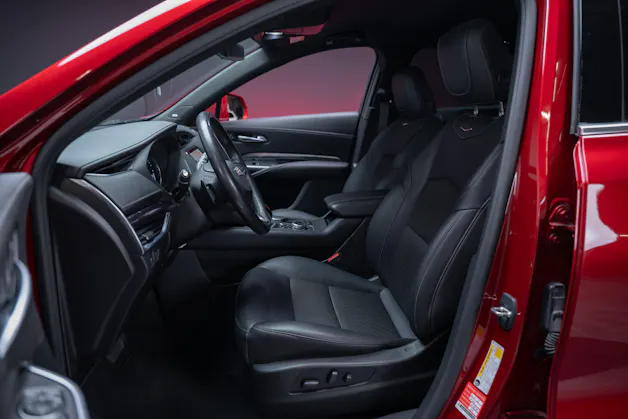 CADILLAC XT4 2.0 T Luxury AWD / Rückfahrkamera / Tempomat / el.Heckklappe