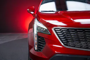 CADILLAC XT4 2.0 T Luxury AWD / Rückfahrkamera / Tempomat / el.Heckklappe