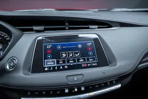 CADILLAC XT4 2.0 T Luxury AWD / Rückfahrkamera / Tempomat / el.Heckklappe