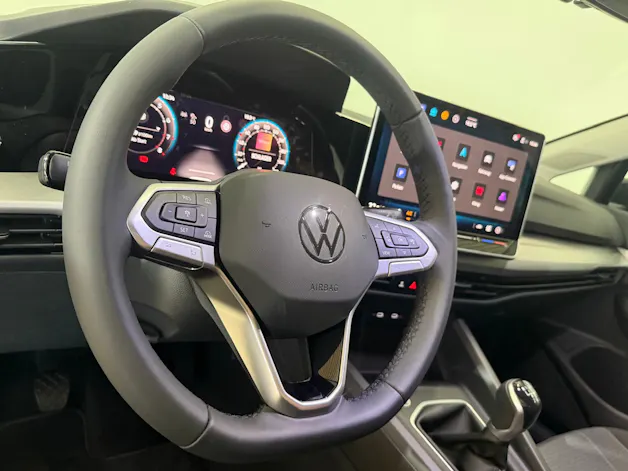 VW Golf 1.5 TSI Basis