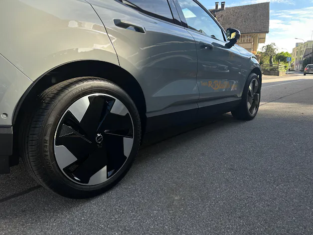 VOLVO EX30 E60 69kWh Twin Ultra