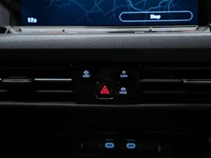 VW Golf 2.0 TSI GTI Clubsport DSG *Teilleder/Alcantara Sitze*Spurhalteassistent*