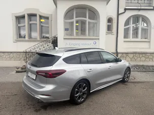 FORD Focus Station Wagon 1.0i EcoB Hybrid 155 ST-Line X