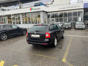 SKODA Octavia Combi 2.0 TDI Elegance 4x4 DSG