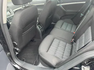 SKODA Octavia Combi 2.0 TDI Elegance 4x4 DSG