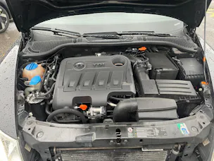 SKODA Octavia Combi 2.0 TDI Elegance 4x4 DSG