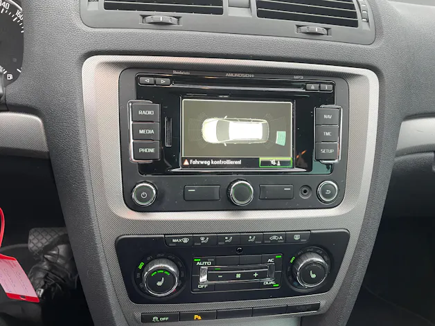 SKODA Octavia Combi 2.0 TDI Elegance 4x4 DSG