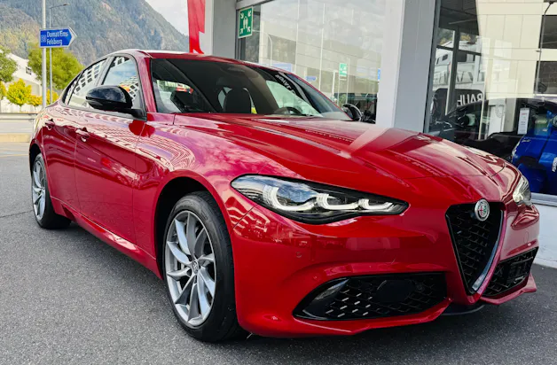 ALFA ROMEO Giulia 2.0 Sprint Edition Q4 AT8