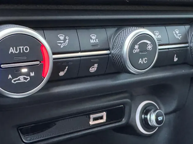 ALFA ROMEO Giulia 2.0 Sprint Edition Q4 AT8