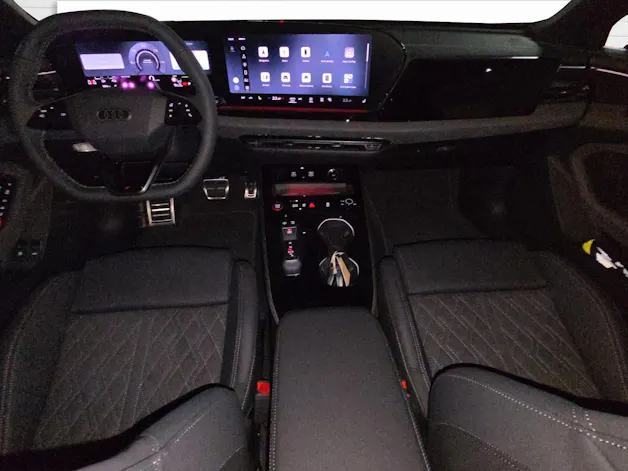 AUDI A5 Avant e-hybrid quattro Attraction 220 kW S tronic