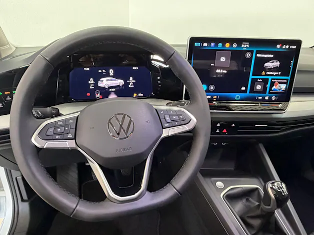 VW Golf 1.5 TSI Basis