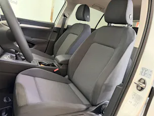 VW Golf 1.5 TSI Basis