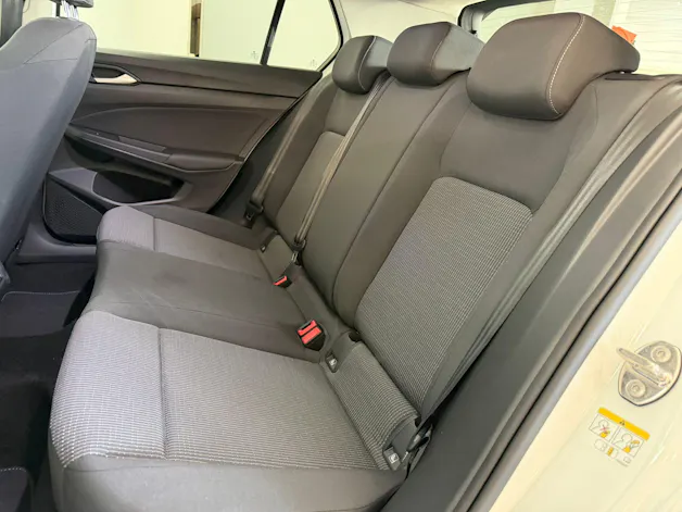 VW Golf 1.5 TSI Basis