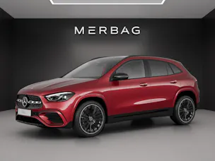 MERCEDES-BENZ GLA 200 7G-DCT