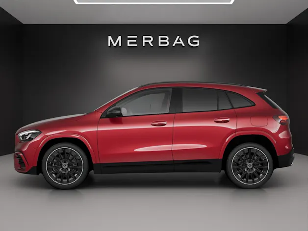 MERCEDES-BENZ GLA 200 7G-DCT