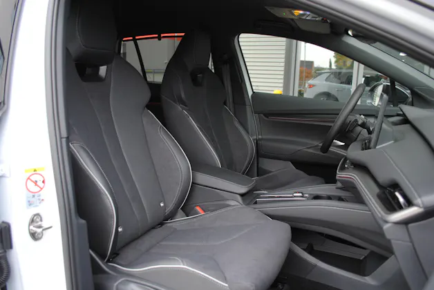 SKODA Elroq 85x Sportline 4x4