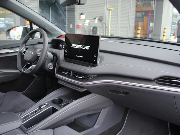 SKODA Elroq 85x Sportline 4x4