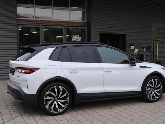 SKODA Elroq 85x Sportline 4x4
