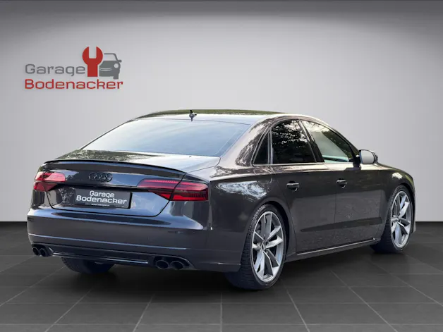 AUDI S8 4.0 TFSI V8 plus quattro tiptronic * 605 PS * Facelift * Carbon Paket * Standheizung *