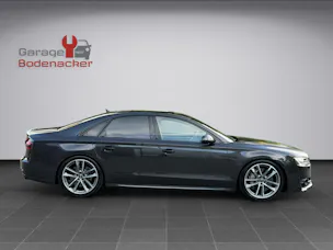 AUDI S8 4.0 TFSI V8 plus quattro tiptronic * 605 PS * Facelift * Carbon Paket * Standheizung *