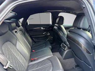 AUDI S8 4.0 TFSI V8 plus quattro tiptronic * 605 PS * Facelift * Carbon Paket * Standheizung *