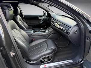AUDI S8 4.0 TFSI V8 plus quattro tiptronic * 605 PS * Facelift * Carbon Paket * Standheizung *